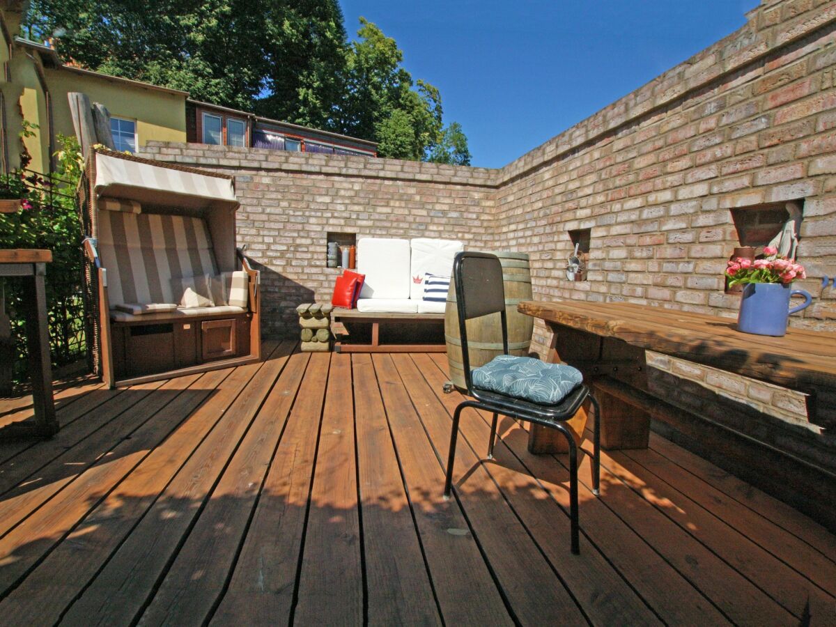 Apartment Einladende Ferienwohnung in Wiek mit Garten - Outdoor photo 5