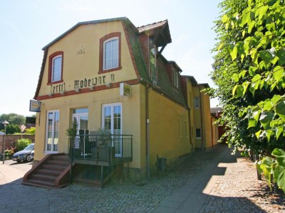 Apartment Einladende Ferienwohnung in Wiek mit Garten in Rügen - Apartment
