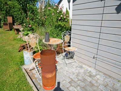 Apartment Einladende Ferienwohnung in Wiek mit Garten - Outdoor photo 22