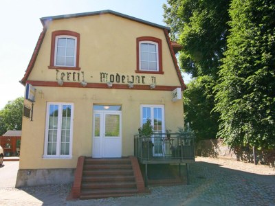 Apartment Luxuriöse Ferienwohnung mit Terrasse, Wiek - Outdoor photo 2