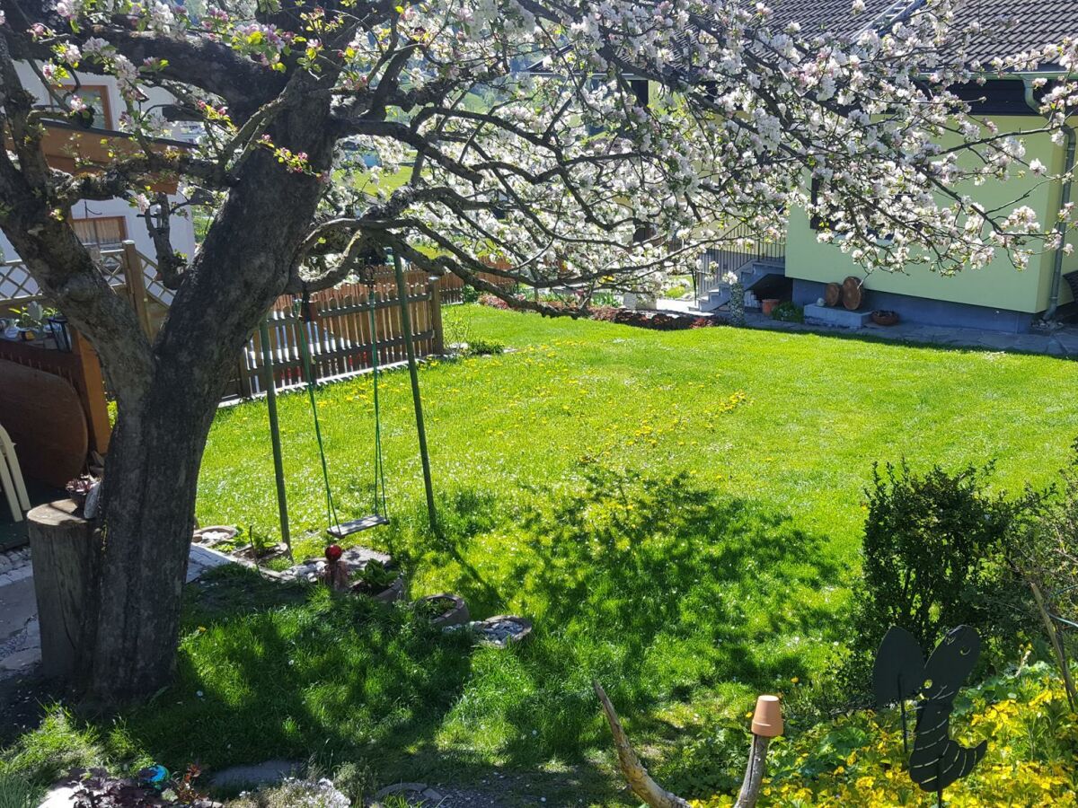 Apartment Ferienhaus, Toilette und Bad/Dusche getrennt, 4 SZ - Outdoor photo 5