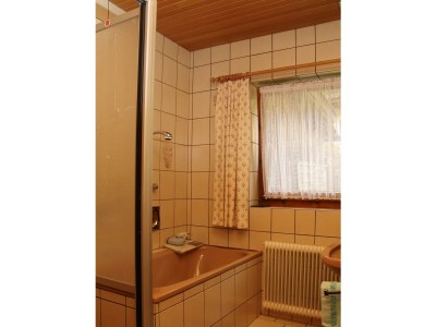 Apartment Ferienhaus, Toilette und Bad/Dusche getrennt, 4 SZ - Outdoor photo 2
