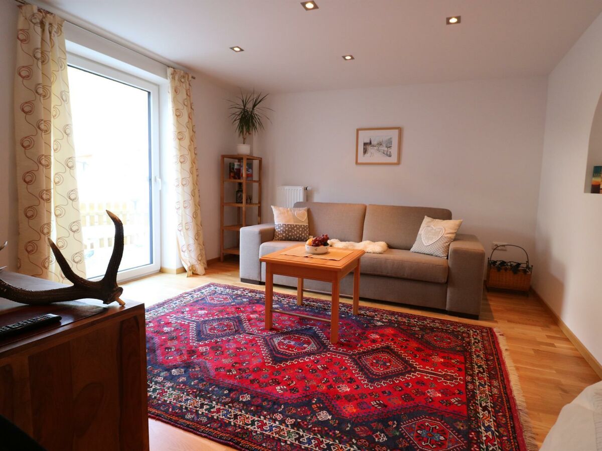 Apartment Ruhige FEWO mit großer Terrasse im Zentrum Rauris