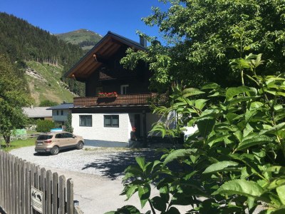 Apartment Ruhige FEWO mit großer Terrasse im Zentrum Rauris - Outdoor photo 4