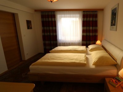 Apartment Ruhige FEWO mit großer Terrasse im Zentrum Rauris - Outdoor photo 8