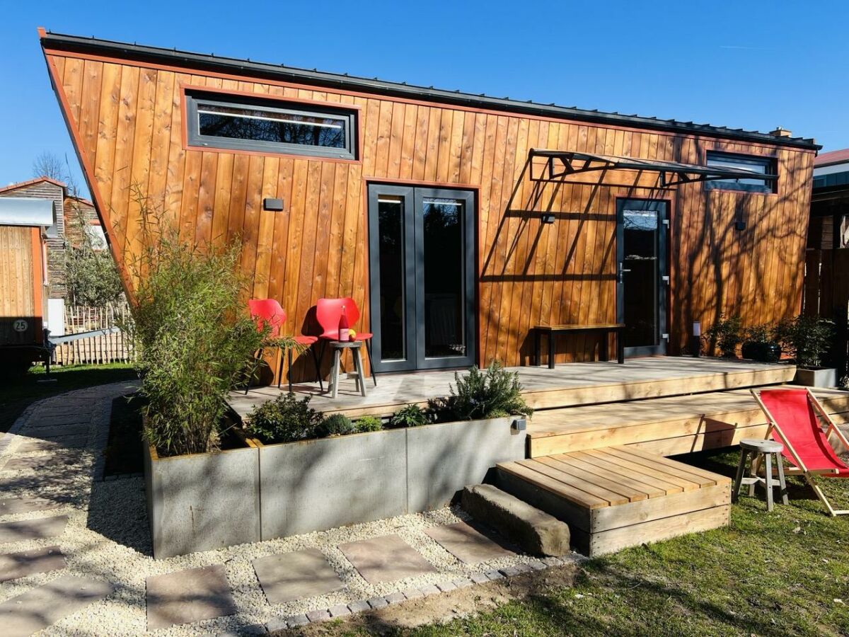 Apartment Tiny House "Weirouge"