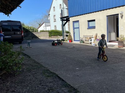 Apartment Ferienhaus, Dusche und Bad, WC, 2 Schlafräume in Pirmasens - Apartment
