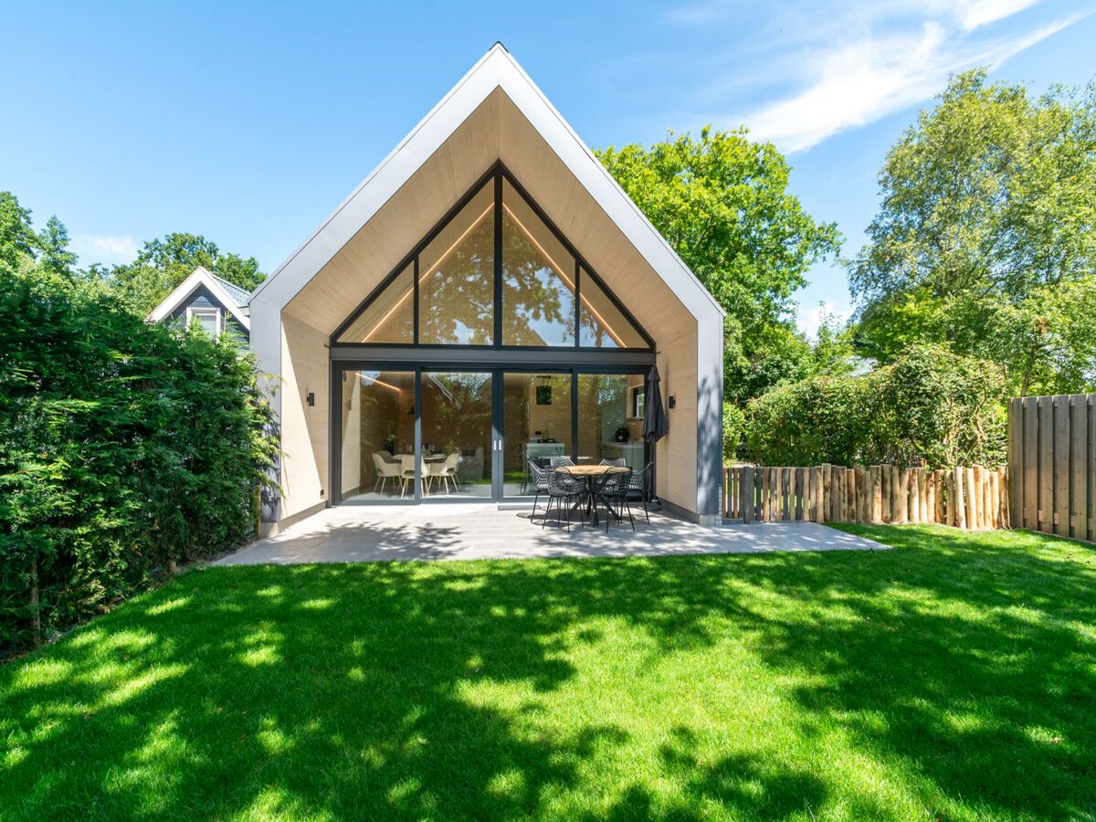 Holiday house Luxury holiday home by the sea