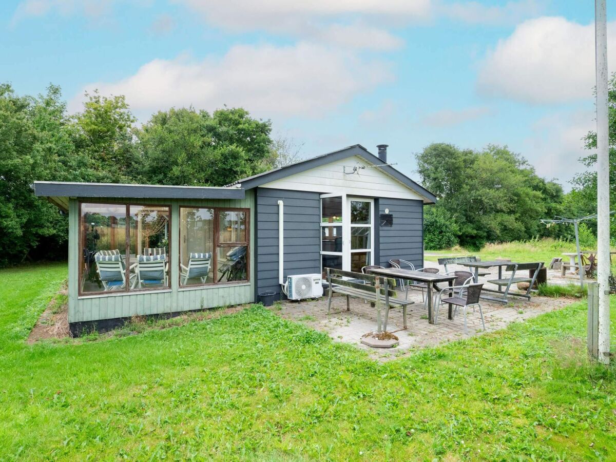 Holiday house 6 person holiday home in Thyholm - Outdoor photo 2