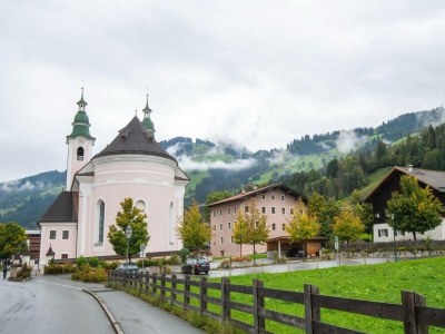 Apartment Luxury penthouse in Brixen im Thale - Environment photo 31