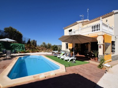 Villa Villa mit Whirlpool in Villanueva del Trabuco - Outdoor photo 3