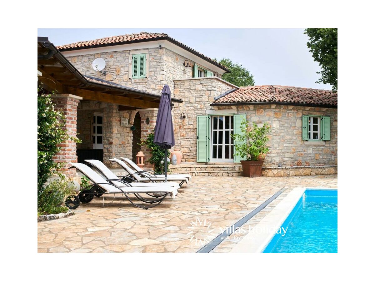 Villa Villa Karim - Traditional Istrian Villa Karim in a village near Baderna, Istria - Outdoor photo 2