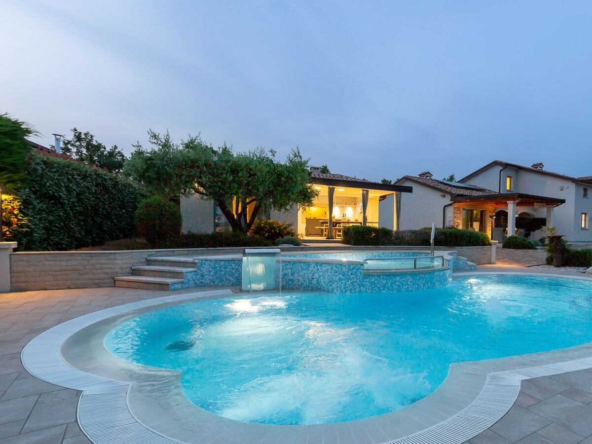 Villa Villa Filton - Modern Villa Filton in Vižinada, central Istria