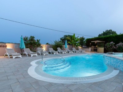 Villa Villa Filton - Modern Villa Filton in Vižinada, central Istria - Outdoor photo 2