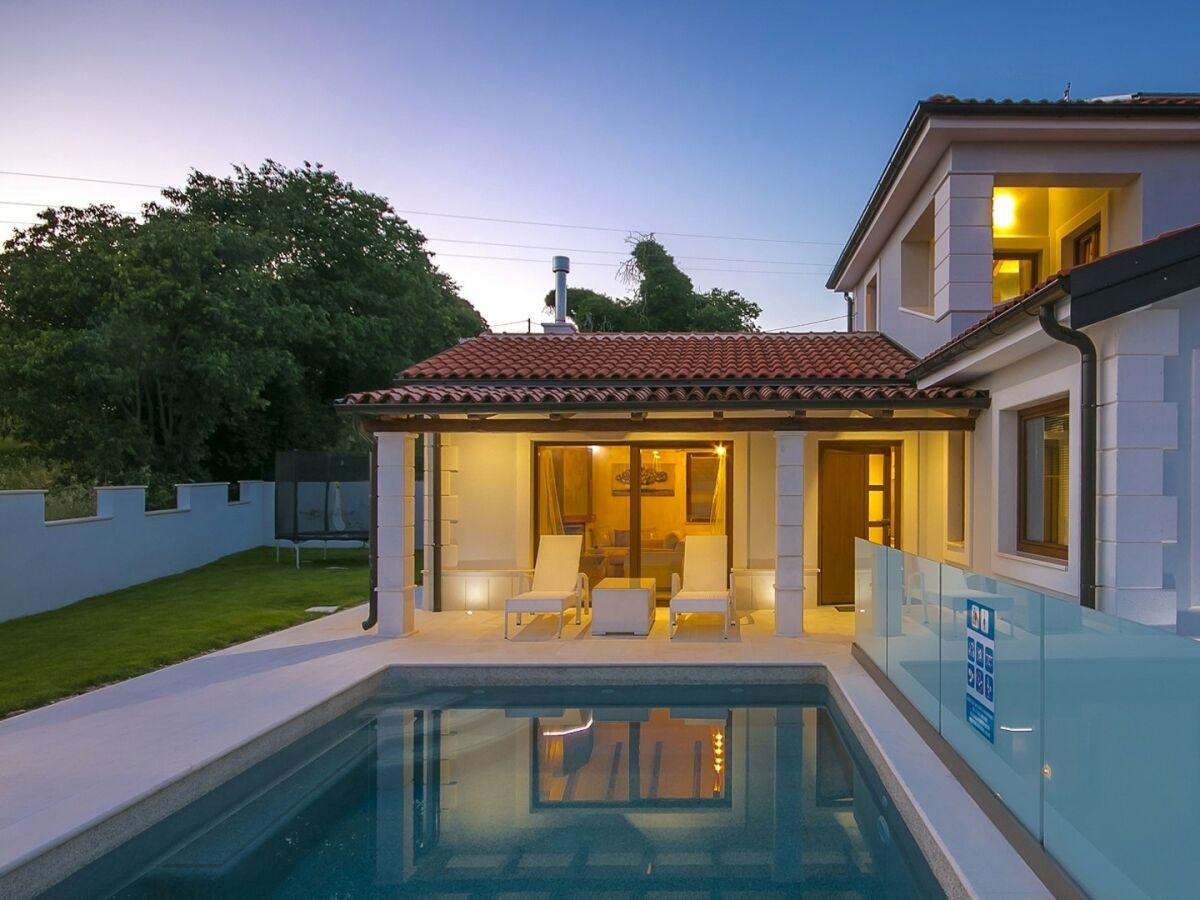 Villa Villa Gloria Vita - Modern Villa Gloria Vita in Nova Vas, near Novigrad - Outdoor photo 2