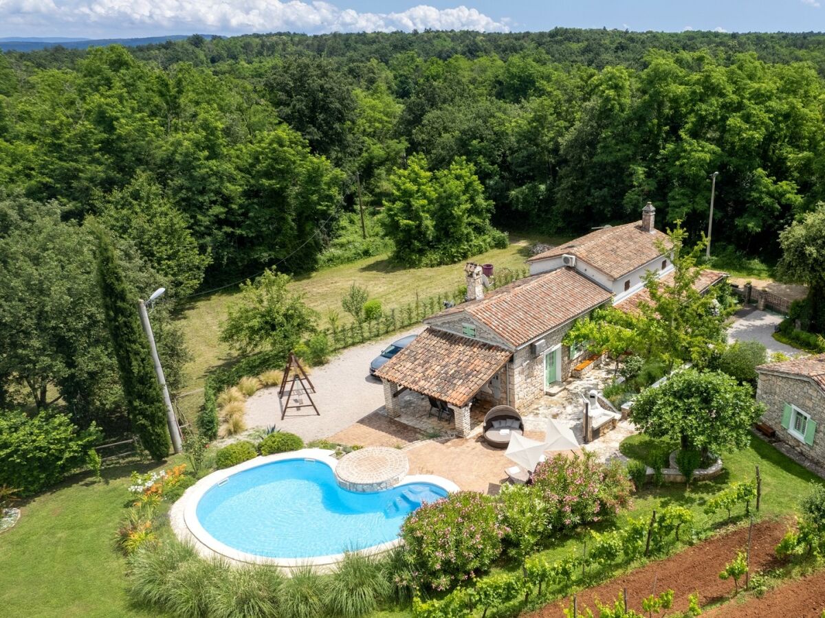 Villa Casa Corona - Rustic Casa Corona near Labin, Istria - Outdoor photo 4