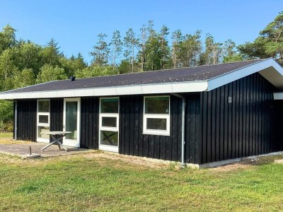 Holiday house 4 person holiday home in Hals - Outdoor photo 2