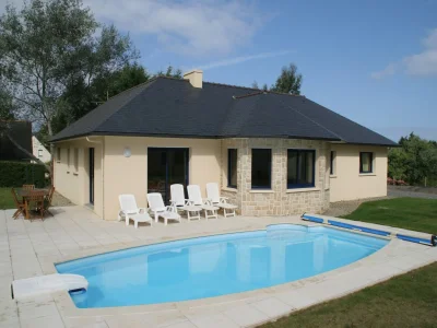 Holiday house Villa with Private Pool in Plestin-les-Grèves - Outdoor photo 9