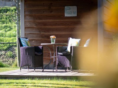 Holiday park 6-person house with a beautiful garden in Wemeldinge - Holiday park