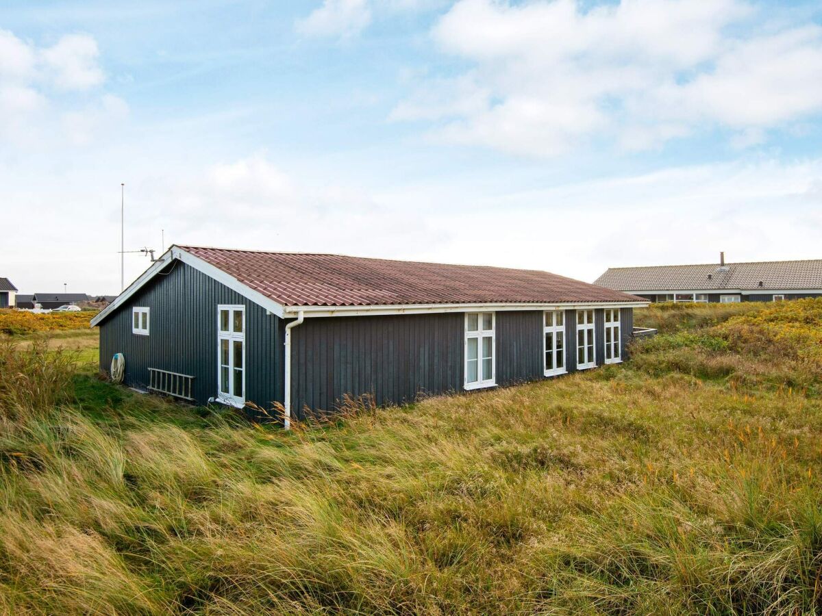 Holiday house 4 person holiday home in Ringkøbing - Outdoor photo 2
