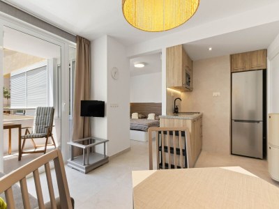 Apartment Sunny Apartment near Playamar Beach - Features photo 12