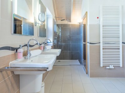 Holiday house Luxuriös ausgestattetes Ferienhaus über zwei Etagen - Features photo 13