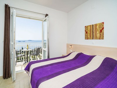 Apartment Villa Samba - Comfort One Two-Bedroom Apartment with Balcony and Sea View - gasi se - Features photo 10