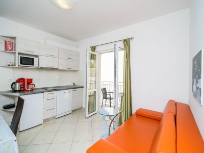 Apartment Villa Samba - Comfort One Two-Bedroom Apartment with Balcony and Sea View - gasi se - Features photo 15