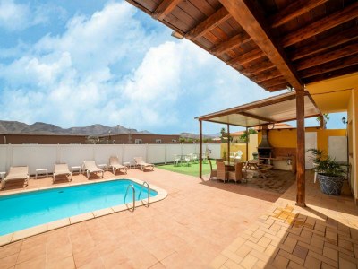 Farmhouse Holidayhome in Tuineje near Beaches - Outdoor photo 7