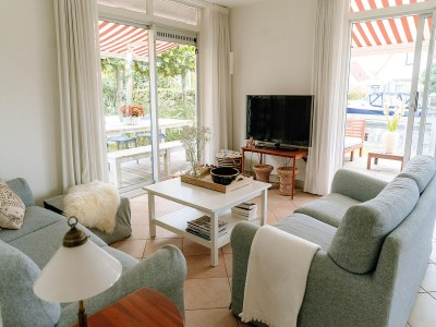 Holiday house Nice holiday home on the water in Grou - Features photo 11