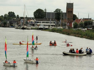 Holiday house Nice holiday home on the water in Grou - Environment photo 25