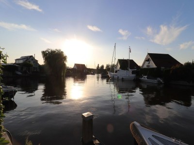 Holiday house Nice holiday home on the water in Grou - Environment photo 27