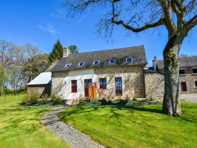 Holiday house Cozy Garden Villa in Bonnemain in Baguer-Morvan - Holiday house