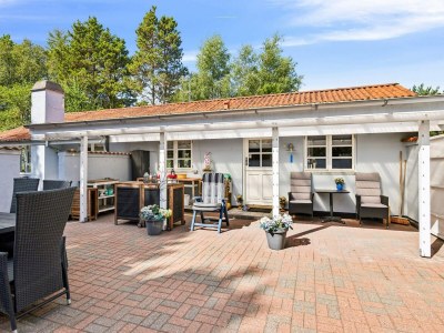 Holiday house 5 person holiday home in Hals - Outdoor photo 4