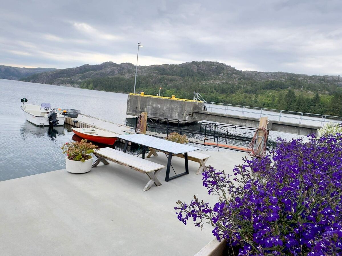 Holiday house 6 person holiday home in Huglo - Outdoor photo 3