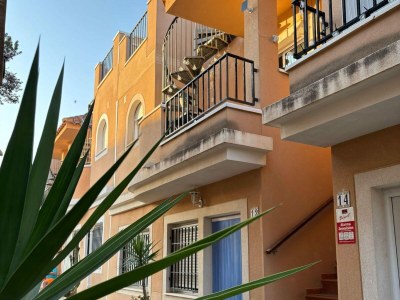 Holiday house Inviting holiday home with pool - Outdoor photo 5