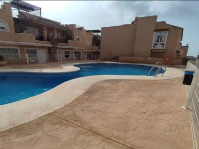 Holiday house Inviting holiday home with pool - Outdoor photo 7