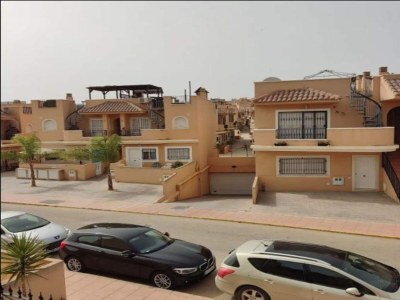 Holiday house Inviting holiday home with pool - Outdoor photo 8