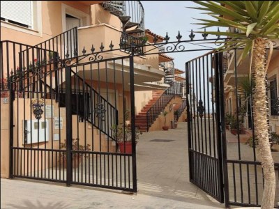 Holiday house Inviting holiday home with pool - Features photo 14