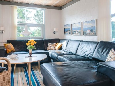 Holiday house 6 person holiday home in Allingåbro - Outdoor photo 9