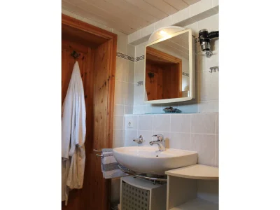 Holiday apartment "Vogelnest" in the holiday house Sonnhalde - Features photo 10