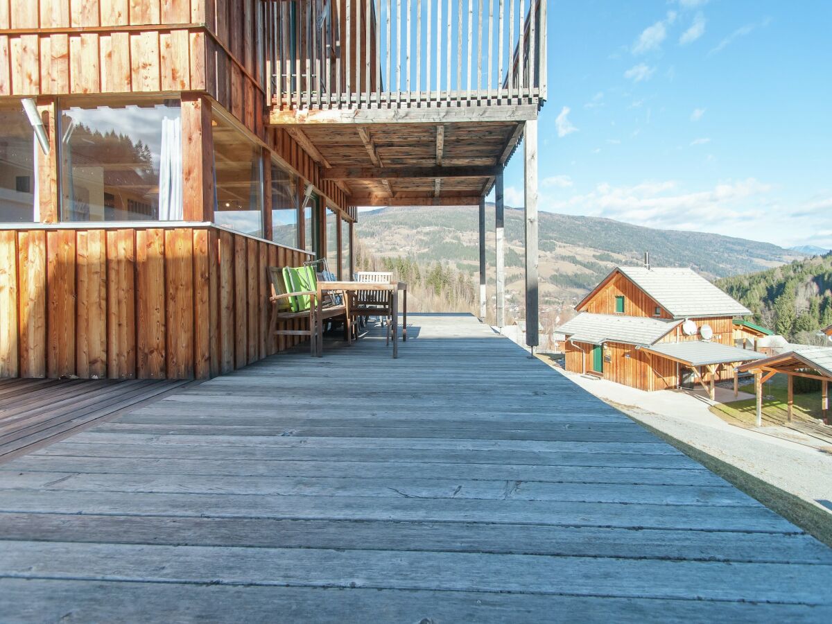 Holiday park Inviting chalet with terrace - Outdoor photo 2