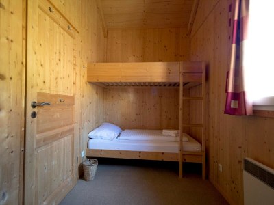 Holiday park Inviting chalet with terrace - Features photo 13