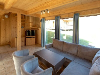 Holiday park Inviting chalet with terrace - Features photo 17