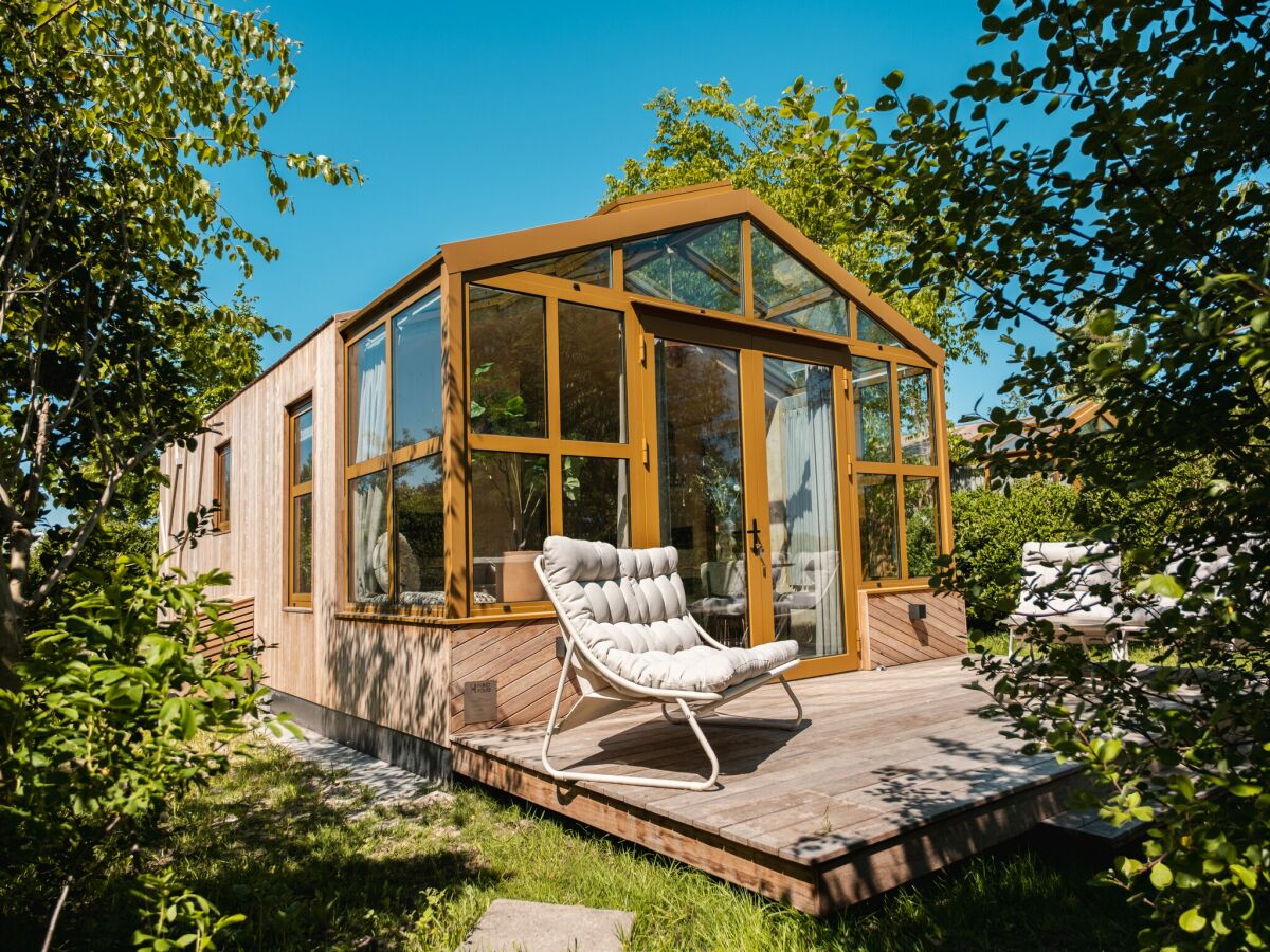 Holiday park Holiday home in Scherpenzeel - Outdoor photo 2