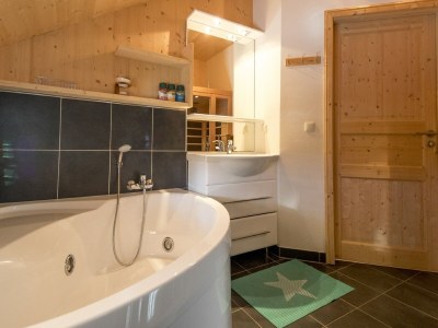 Holiday park Chalet mit Infrarotsauna und Whirlpool - Features photo 9