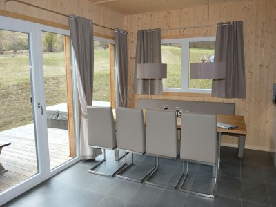 Holiday park Welcoming chalet with hot tub - Features photo 10