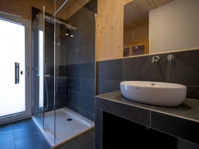 Holiday park Welcoming chalet with hot tub - Features photo 23