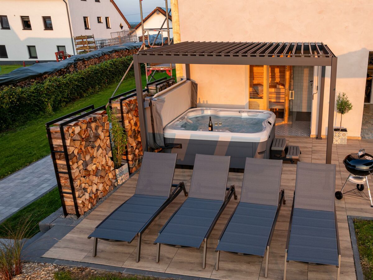 Apartment Wellness-Ferienhaus, Bad/WC mit Sauna u. Jacuzzi - Outdoor photo 3