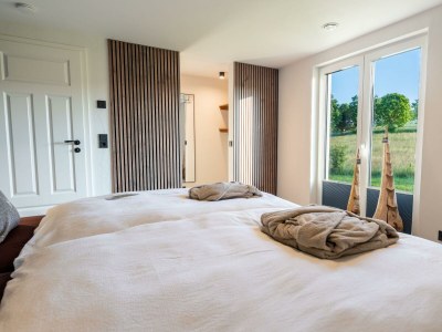 Apartment Wellness-Ferienhaus, Bad/WC mit Sauna u. Jacuzzi in Brimingen - Apartment